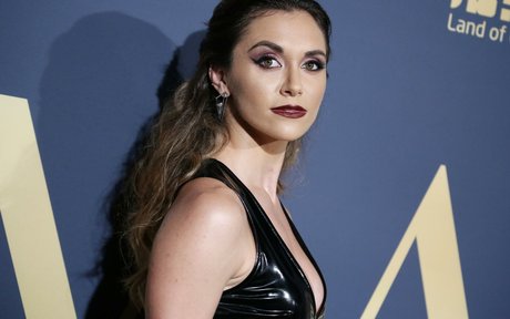 Foto desnuda filtrada de OnlyFans de Alyson Stoner