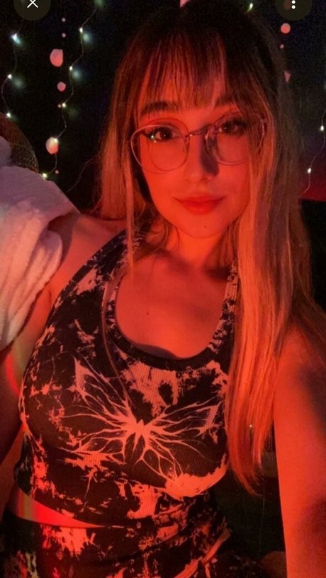 Maya Asmr Foto desnuda filtrada de OnlyFans de Maya Asmr #50