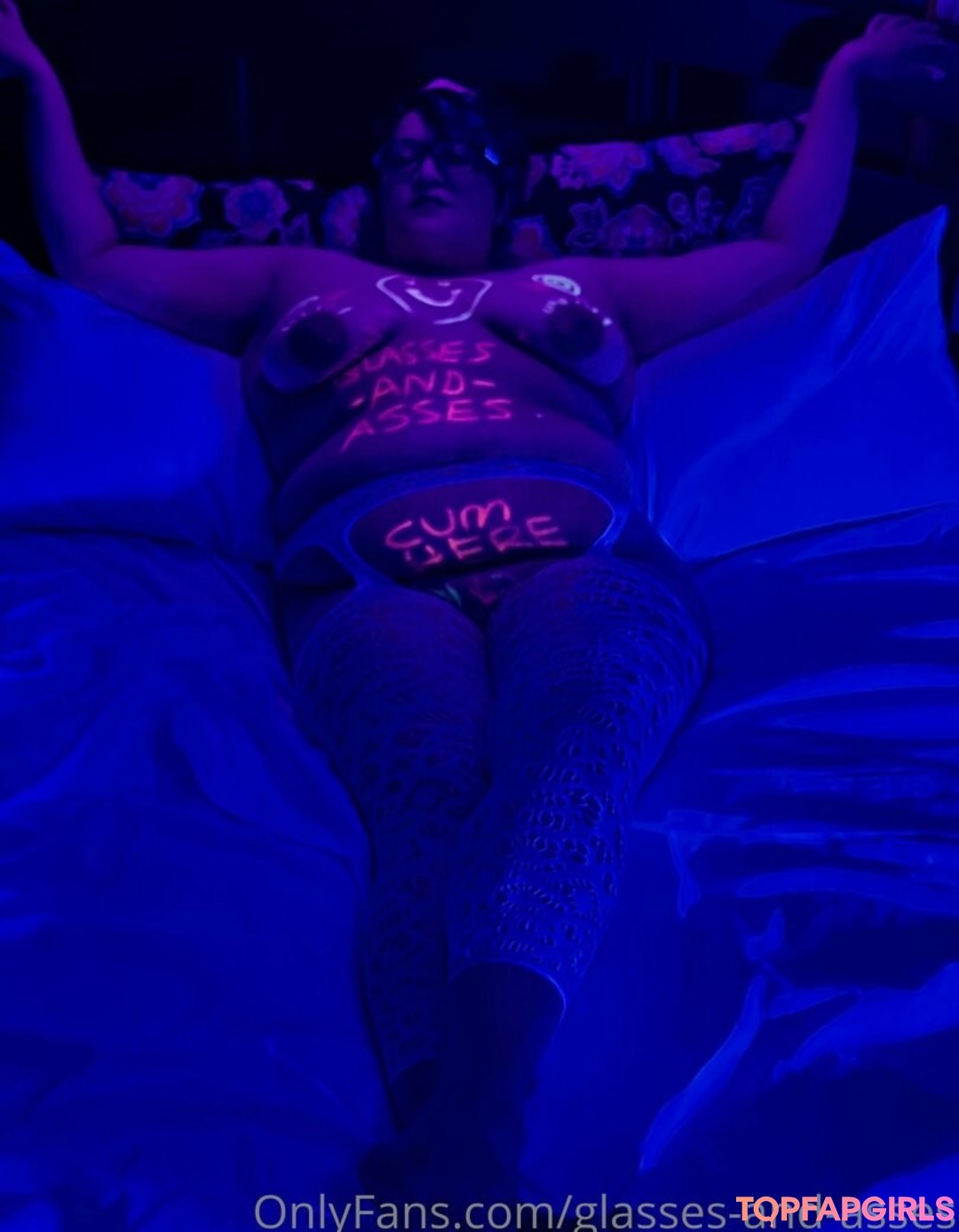 Foto desnuda filtrada de OnlyFans de Glassesandasses #104 Foto desnuda filtrada de OnlyFans de Glassesandasses #104