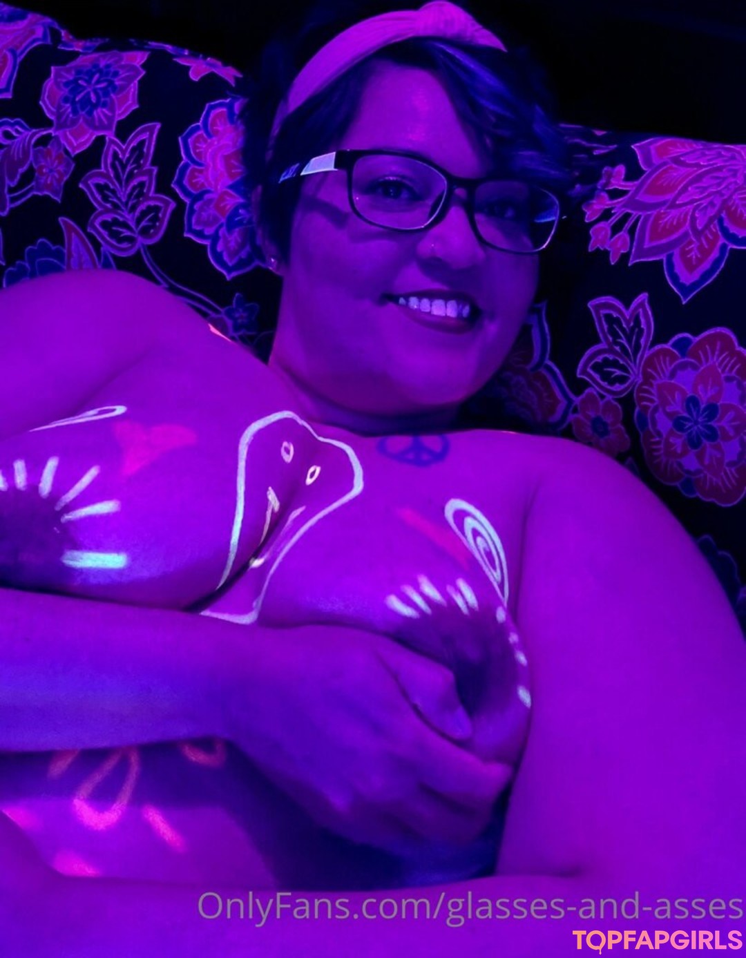 Foto desnuda filtrada de OnlyFans de Glassesandasses #106 Foto desnuda filtrada de OnlyFans de Glassesandasses #106