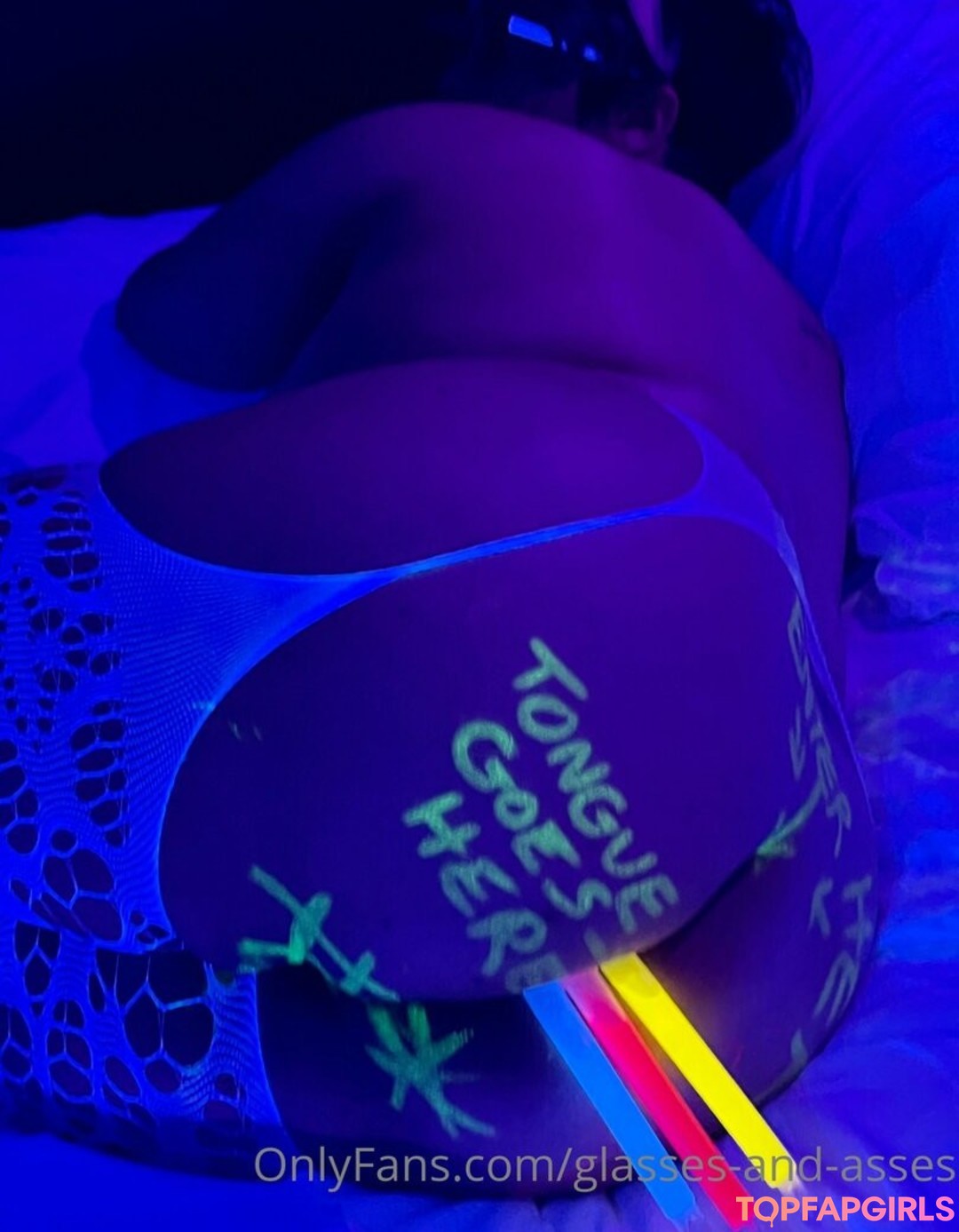 Foto desnuda filtrada de OnlyFans de Glassesandasses #111 Foto desnuda filtrada de OnlyFans de Glassesandasses #111