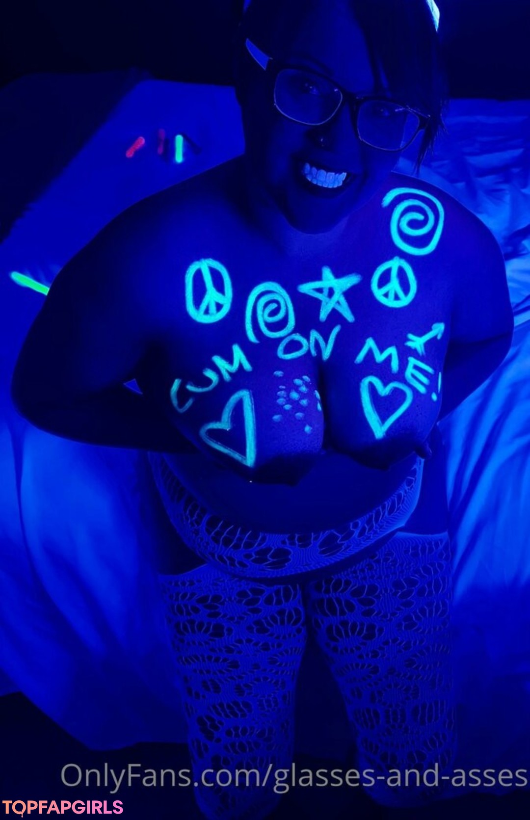 Foto desnuda filtrada de OnlyFans de Glassesandasses #426 Foto desnuda filtrada de OnlyFans de Glassesandasses #426