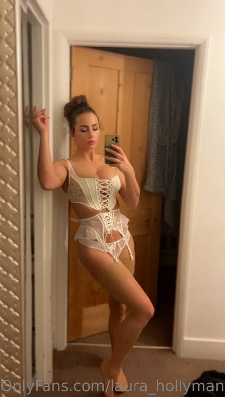 Foto desnuda filtrada de OnlyFans de Laura Hollyman