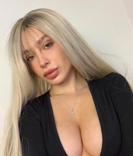 Lana Grey