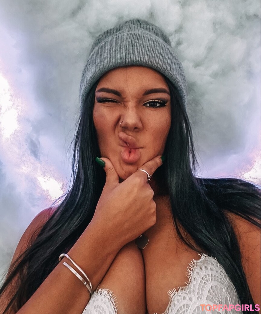 Foto desnuda filtrada de OnlyFans de Hannah Malvone #35 Foto desnuda filtrada de OnlyFans de Hannah Malvone #35
