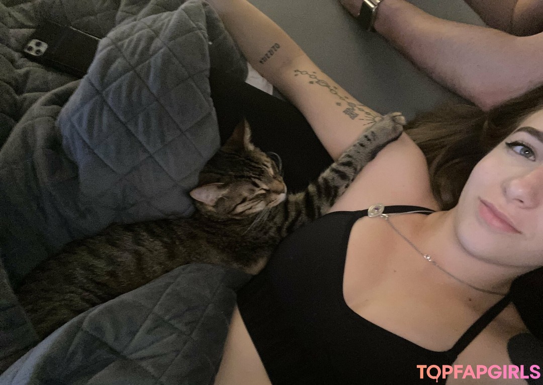 Foto desnuda filtrada de OnlyFans de Ravengonewildfree #42 Foto desnuda filtrada de OnlyFans de Ravengonewildfree #42