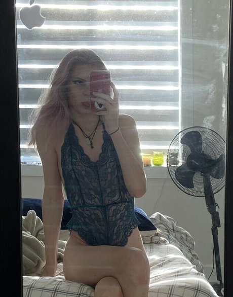 Foto desnuda filtrada de OnlyFans de Laced Up Lace