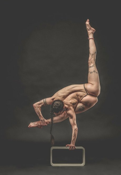 Rippedbadass