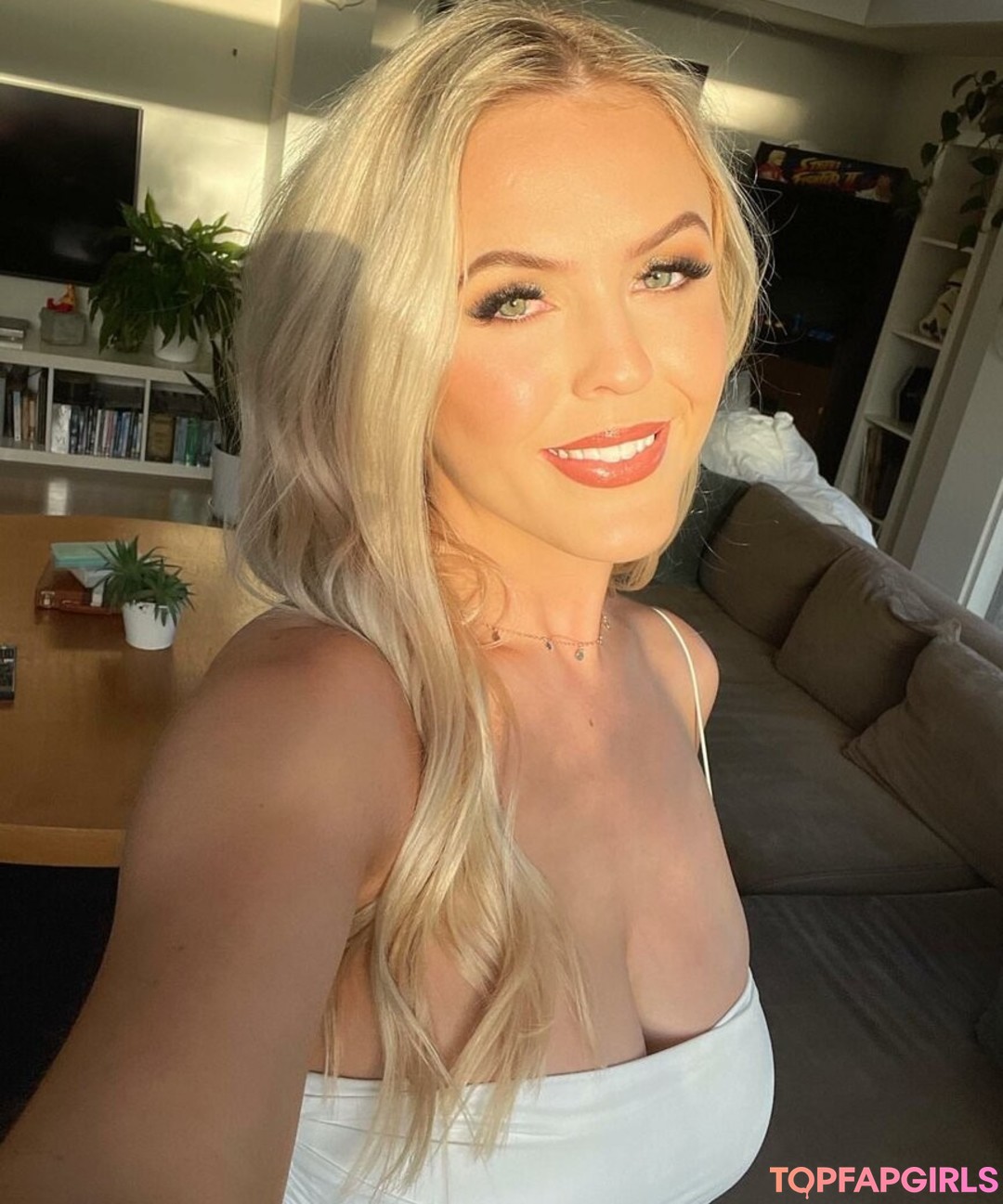 Foto desnuda filtrada de OnlyFans de Ellaredmond #67 Foto desnuda filtrada de OnlyFans de Ellaredmond #67