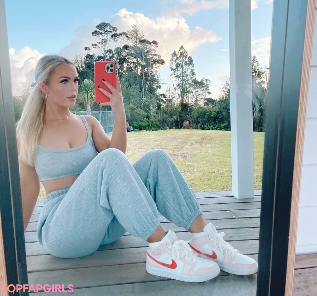 Foto desnuda filtrada de OnlyFans de Ellaredmond #70 Foto desnuda filtrada de OnlyFans de Ellaredmond #70