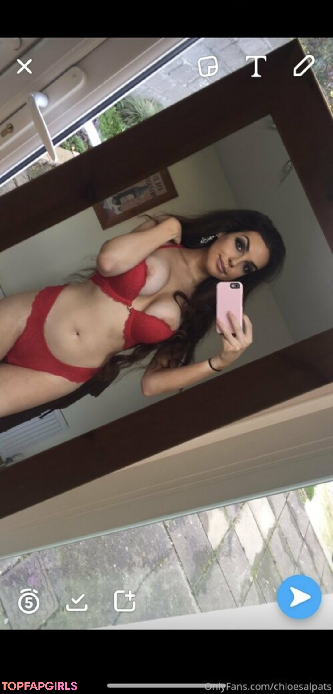 Foto desnuda filtrada de OnlyFans de Chloesalpats #80 Foto desnuda filtrada de OnlyFans de Chloesalpats #80