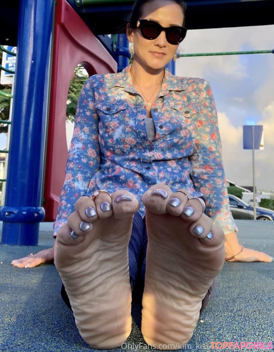 Foto desnuda filtrada de OnlyFans de Kimkissesfootgoddess #13 Foto desnuda filtrada de OnlyFans de Kimkissesfootgoddess #13