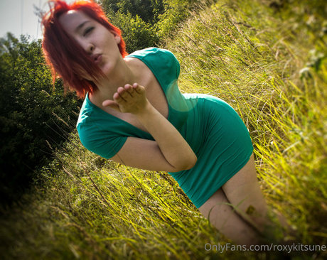 Roxykitsune