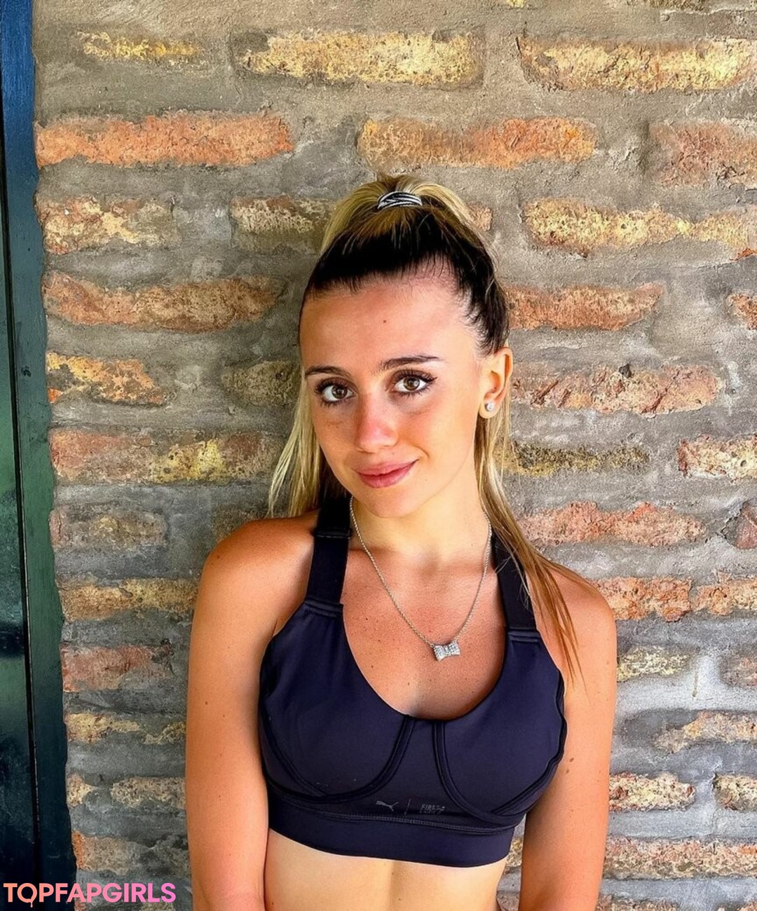 Foto desnuda filtrada de OnlyFans de Morena Beltran #35 Foto desnuda filtrada de OnlyFans de Morena Beltran #35