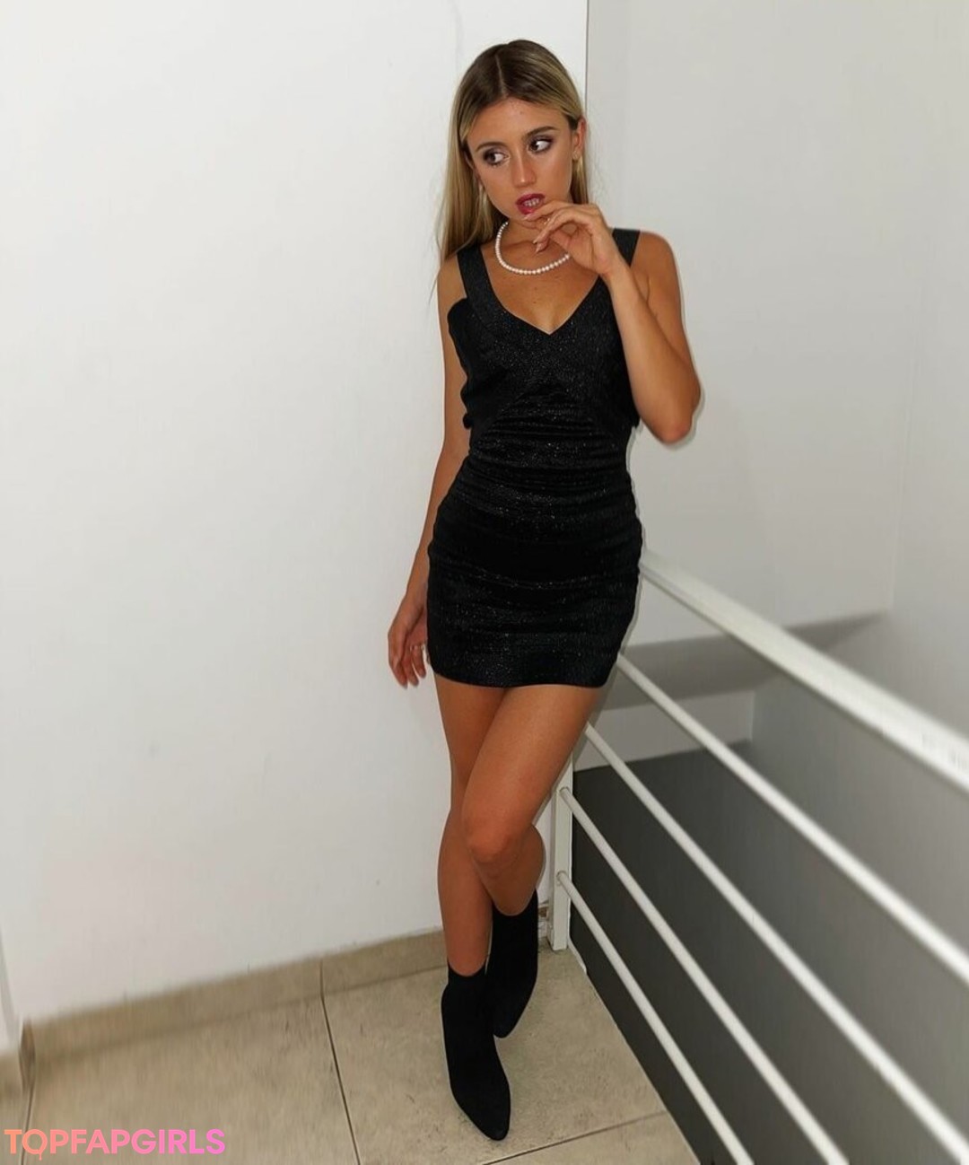 Foto desnuda filtrada de OnlyFans de Morena Beltran #52 Foto desnuda filtrada de OnlyFans de Morena Beltran #52