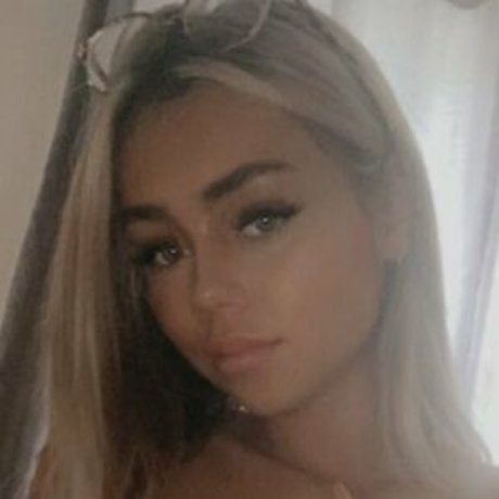 Louisaxox