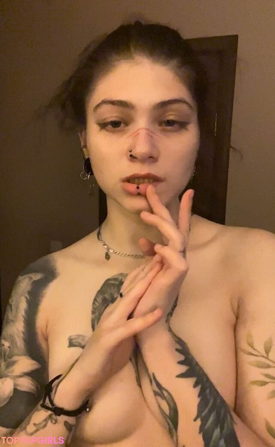 Foto desnuda filtrada de OnlyFans de Littlepolly102 #22 Foto desnuda filtrada de OnlyFans de Littlepolly102 #22