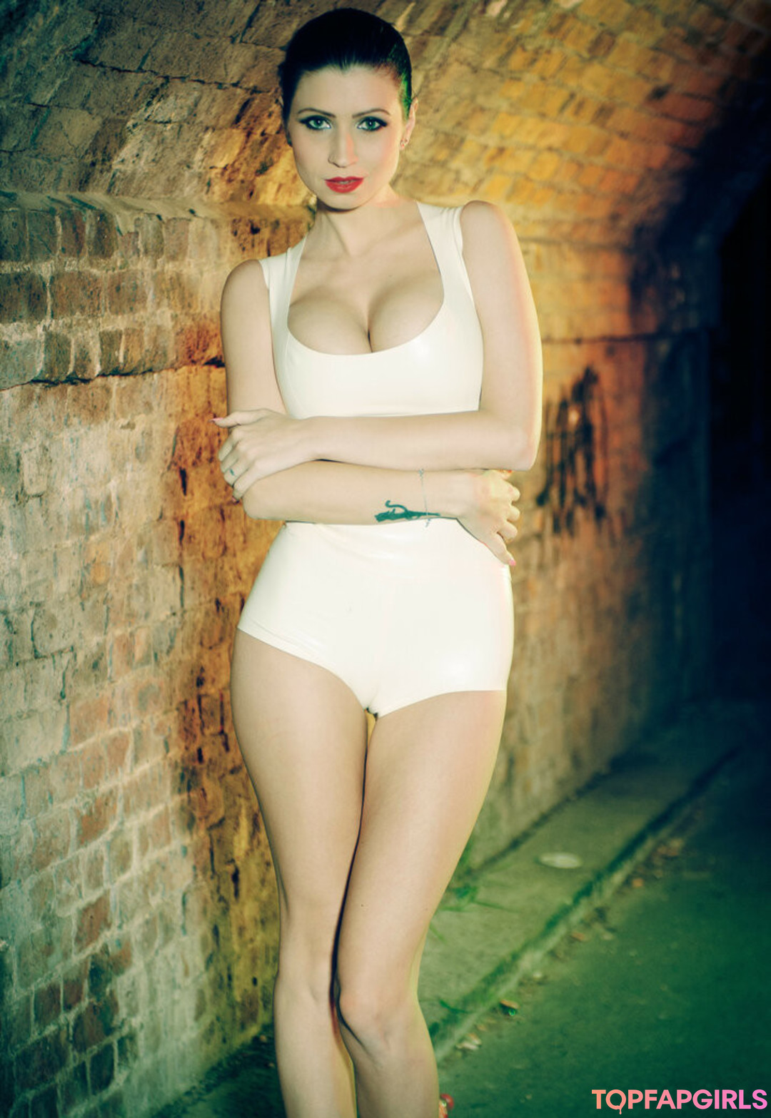 Foto desnuda filtrada de OnlyFans de Lillyroma1982 #1929 Foto desnuda filtrada de OnlyFans de Lillyroma1982 #1929