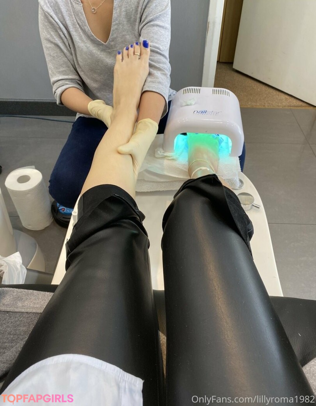 Foto desnuda filtrada de OnlyFans de Lillyroma1982 #2177 Foto desnuda filtrada de OnlyFans de Lillyroma1982 #2177