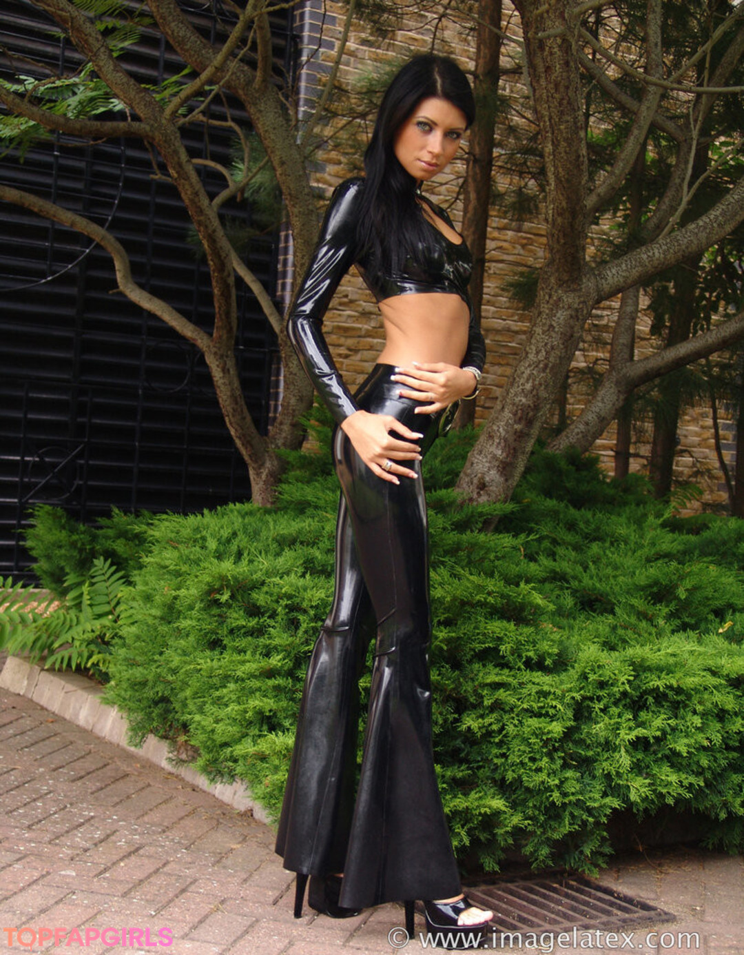 Foto desnuda filtrada de OnlyFans de Lillyroma1982 #280 Foto desnuda filtrada de OnlyFans de Lillyroma1982 #280