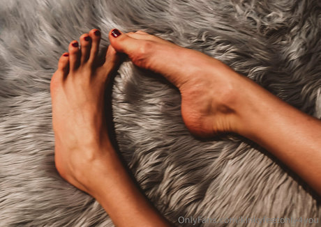 Kinkyfeetonly4you