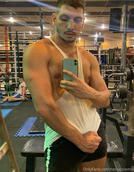 Foto desnuda filtrada de OnlyFans de Emilianoterra