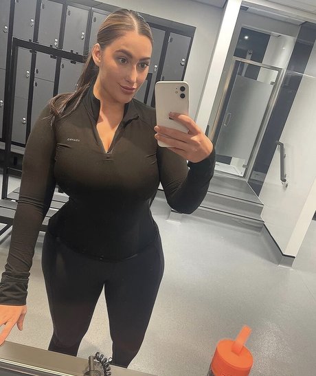 Kirstie V