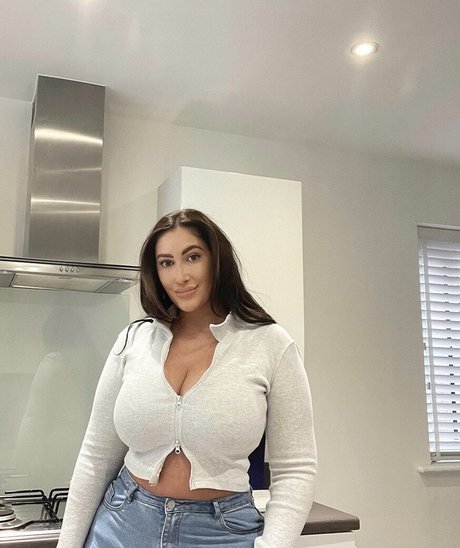 Kirstie V