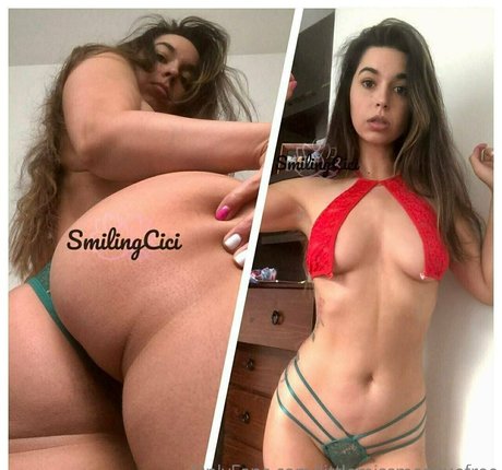 Foto desnuda filtrada de OnlyFans de Littlemissmasquefree