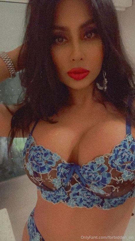 Foto desnuda filtrada de OnlyFans de Forbiddensin