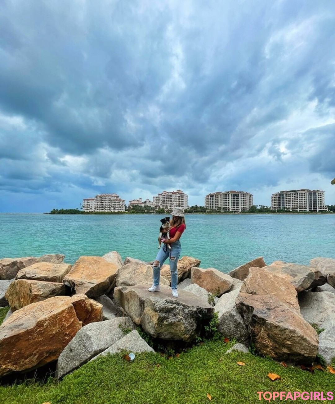 Foto desnuda filtrada de OnlyFans de Leslie Sanchez #53 Foto desnuda filtrada de OnlyFans de Leslie Sanchez #53