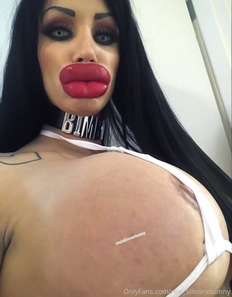 Real_siliconebunny