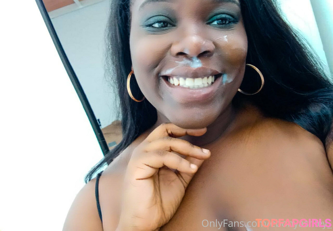 Foto desnuda filtrada de OnlyFans de Ebonyashley #76 Foto desnuda filtrada de OnlyFans de Ebonyashley #76