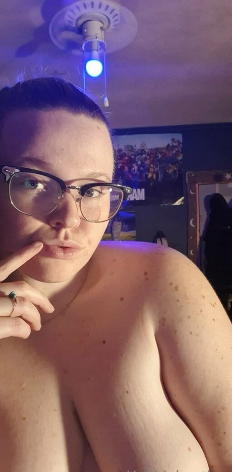 Foto desnuda filtrada de OnlyFans de Infinitlykai