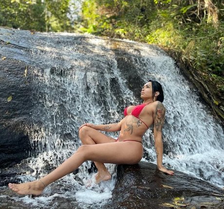 Emanuelle Amaral