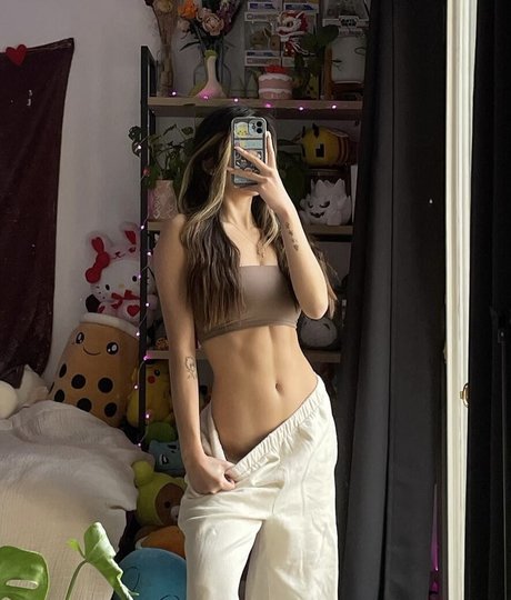 Foto desnuda filtrada de OnlyFans de Derpdream