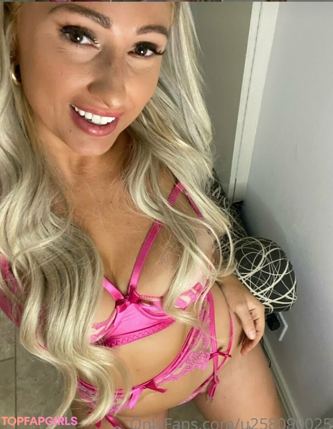 Foto desnuda filtrada de OnlyFans de Babyykhloee #103 Foto desnuda filtrada de OnlyFans de Babyykhloee #103