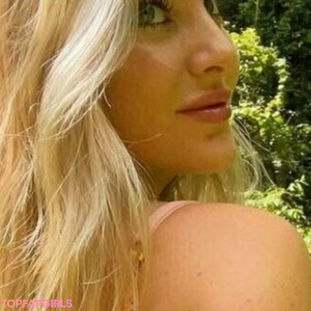 Foto desnuda filtrada de OnlyFans de Babyykhloee #301 Foto desnuda filtrada de OnlyFans de Babyykhloee #301