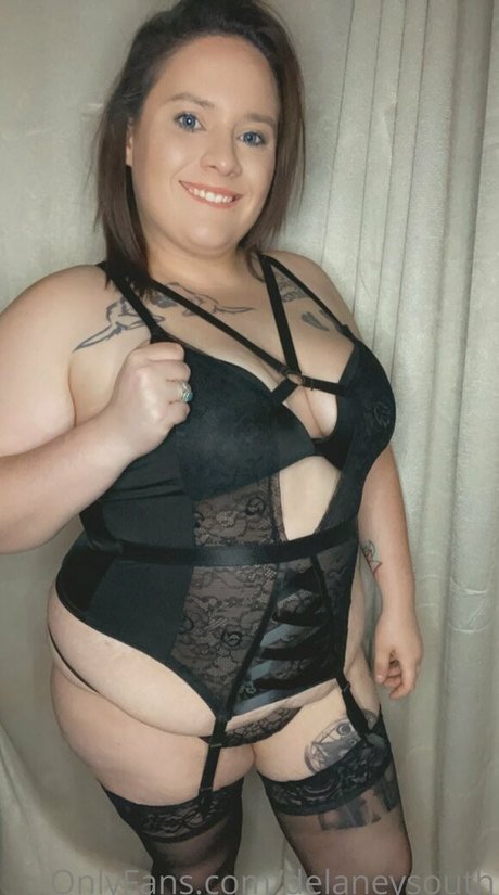 Foto desnuda filtrada de OnlyFans de Delaneysouth