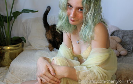 Cherrylolli_sfw