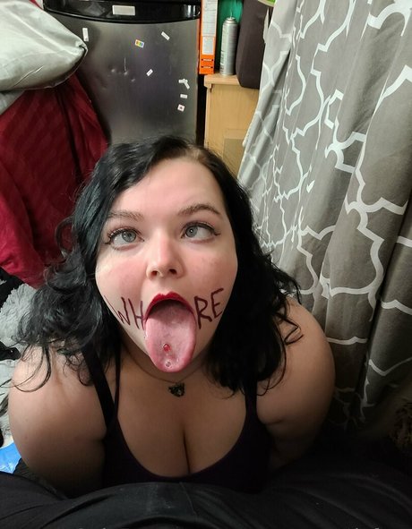 Monstrouscutiefree