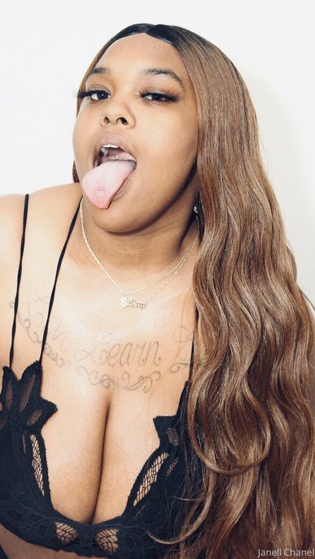 Jchanel12