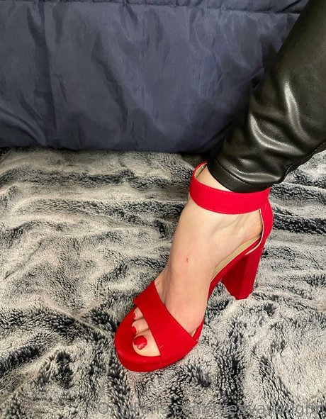 Foto desnuda filtrada de OnlyFans de Theavavaughn