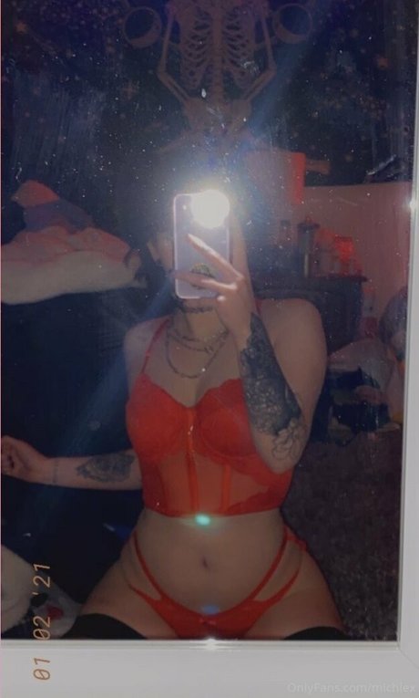 Biggtittygothgirl