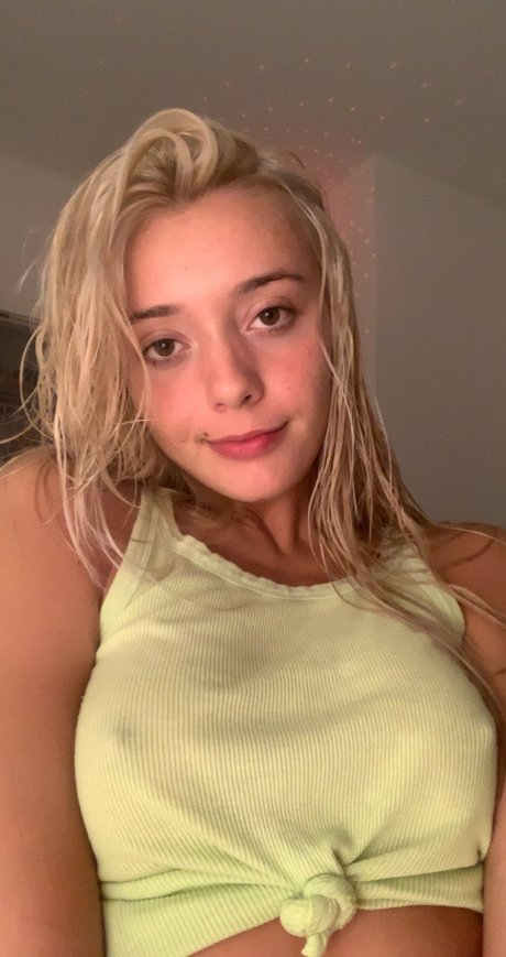 Foto desnuda filtrada de OnlyFans de Binababyboo