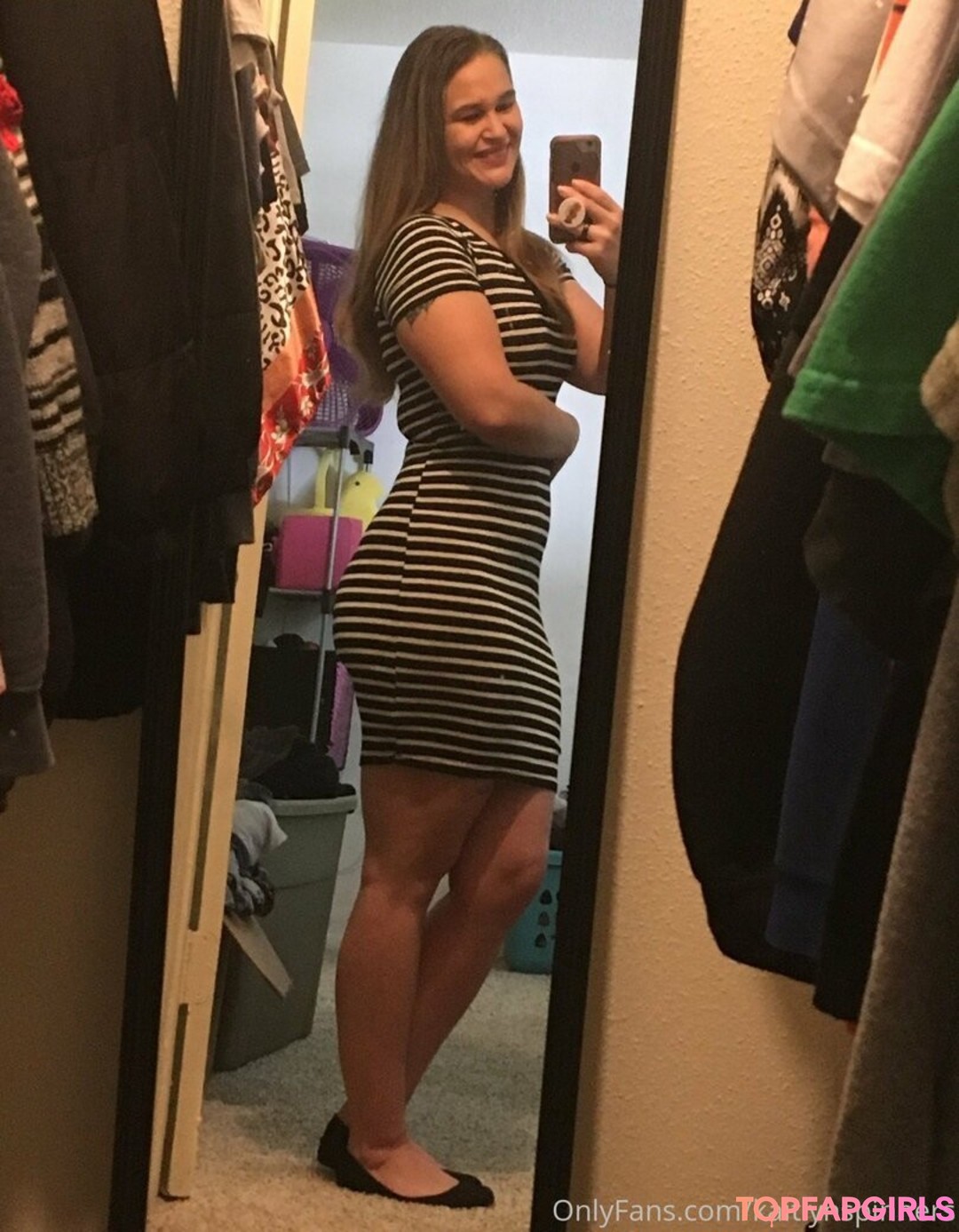 Foto desnuda filtrada de OnlyFans de Trophygirlfriendk #4 Foto desnuda filtrada de OnlyFans de Trophygirlfriendk #4