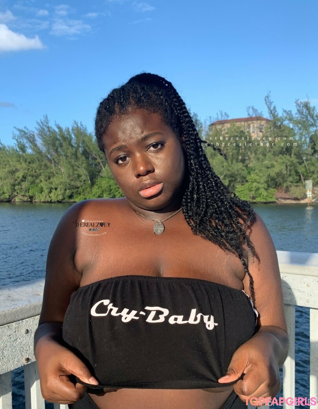 Foto desnuda filtrada de OnlyFans de Therealzoey #34 Foto desnuda filtrada de OnlyFans de Therealzoey #34