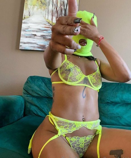 Foto desnuda filtrada de OnlyFans de Topsluttt