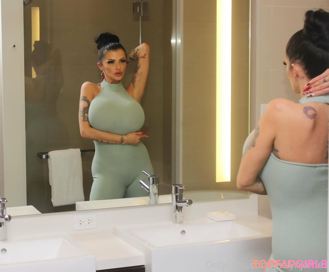 Foto desnuda filtrada de OnlyFans de Joslynjames #104 Foto desnuda filtrada de OnlyFans de Joslynjames #104