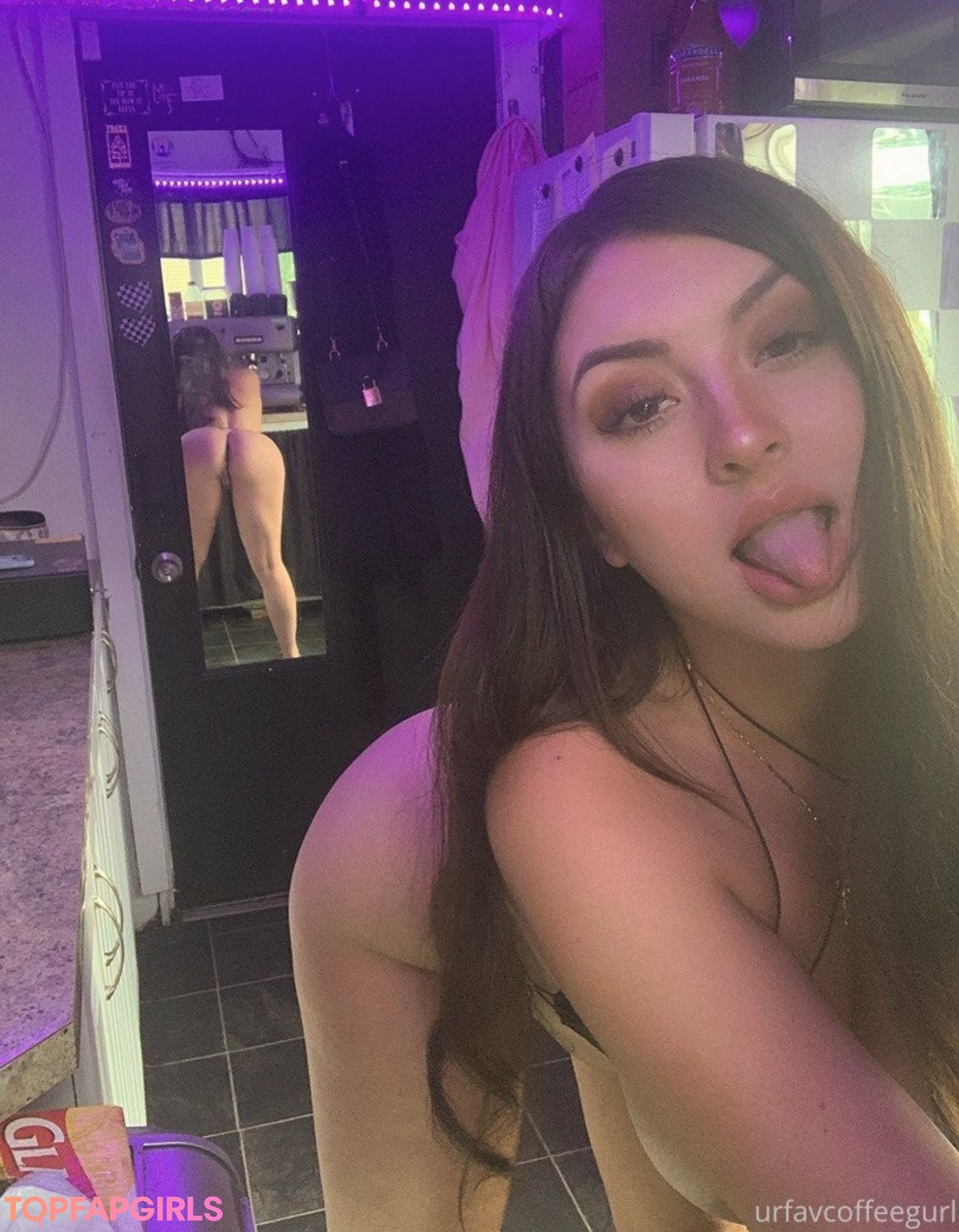 Foto desnuda filtrada de OnlyFans de Urfavcoffeegurl #239 Foto desnuda filtrada de OnlyFans de Urfavcoffeegurl #239